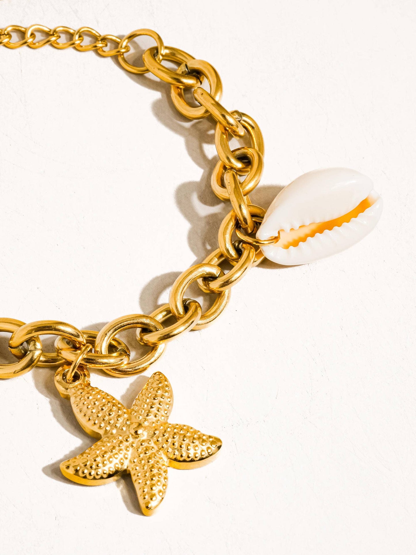 Aspen 18K Gold Non-Tarnish Stars & Shells Chain Bracelet